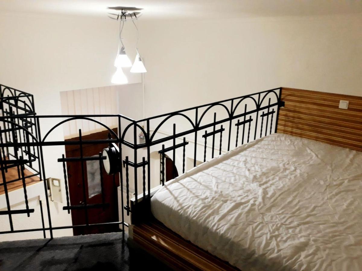 Regrand Apartment On Svobody 22 Lviv Exterior photo